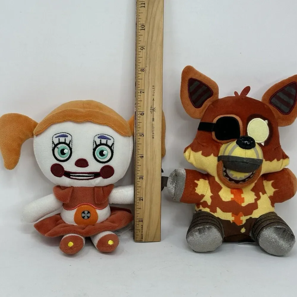 Two Five Nights at Freddy’s Circus Baby & Pirate Foxy Plush FUNKO 2017, 2021